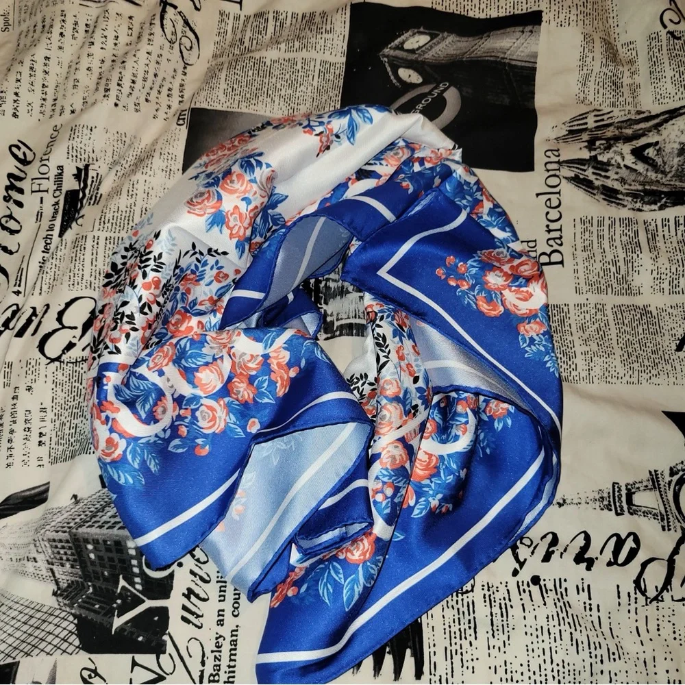 Fashion Designer Floral Silk Scarf - Multicolor New! - Picture 5 of 6